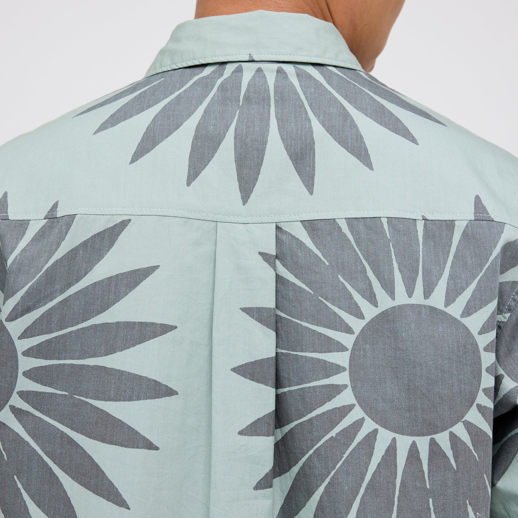 Stance Bales Button Up T-Shirt Sea Green |model