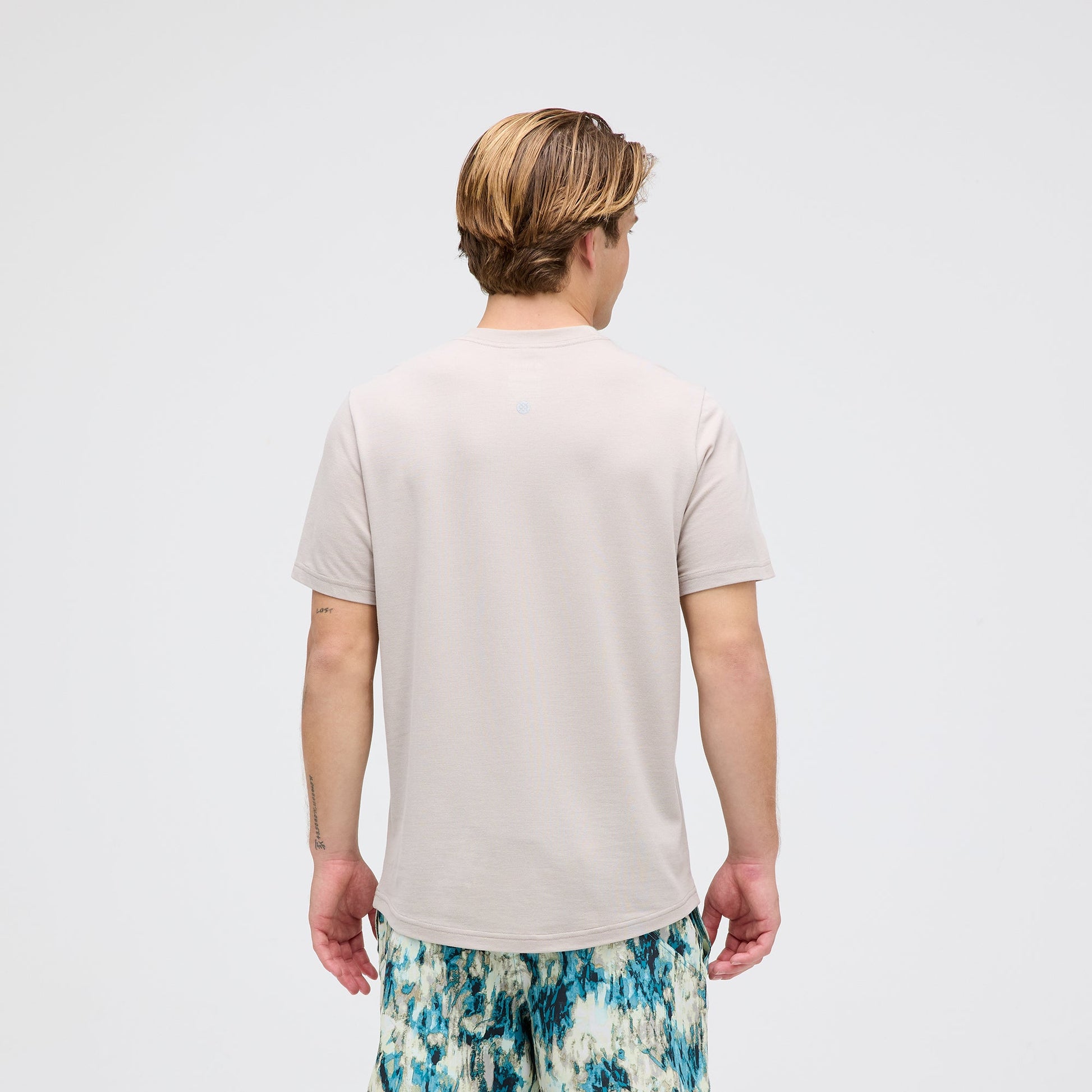 Stance Fragment 2.0 Short Sleeve Tee String Grey |model