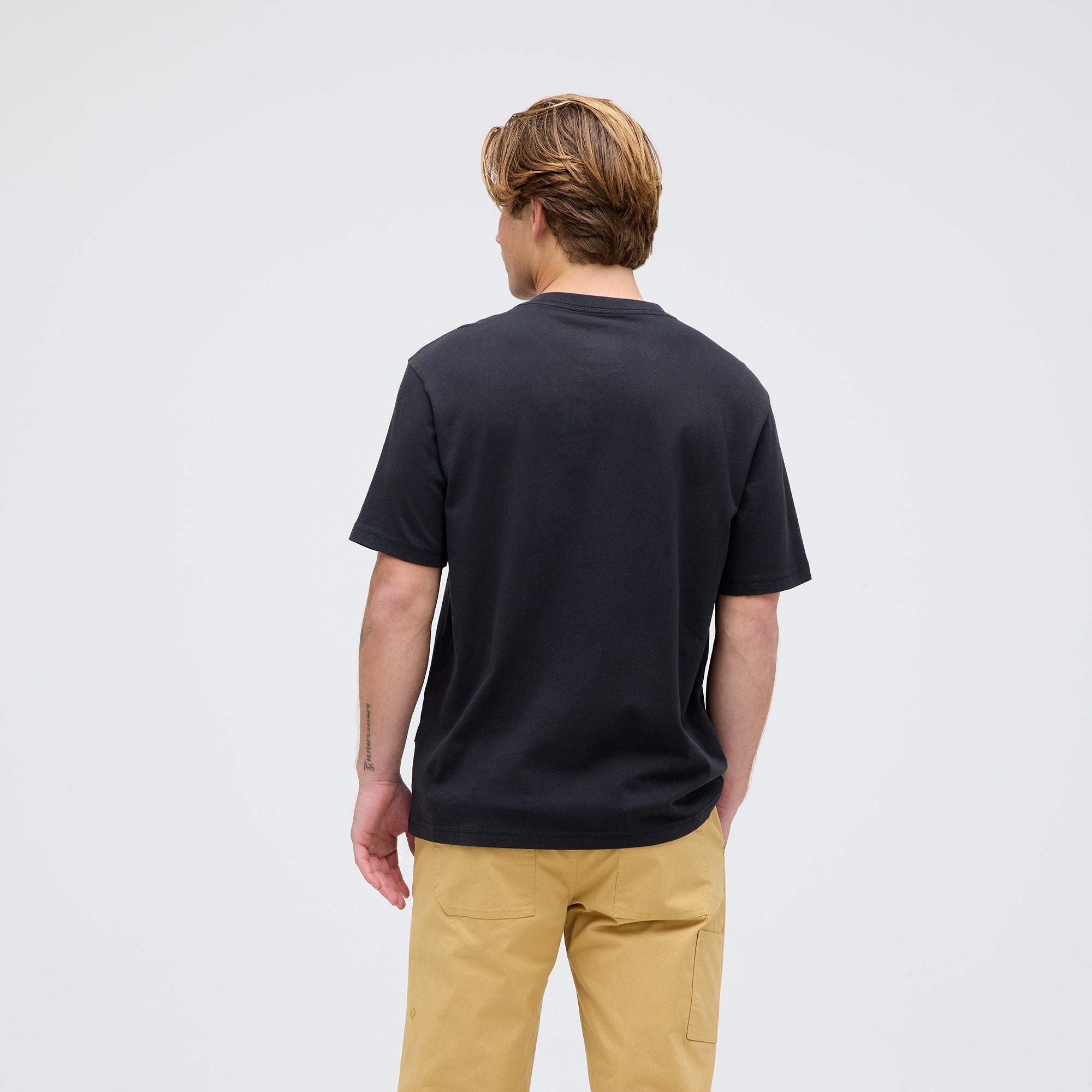 Stance Studio Organic Cotton Tee Washed Black |model