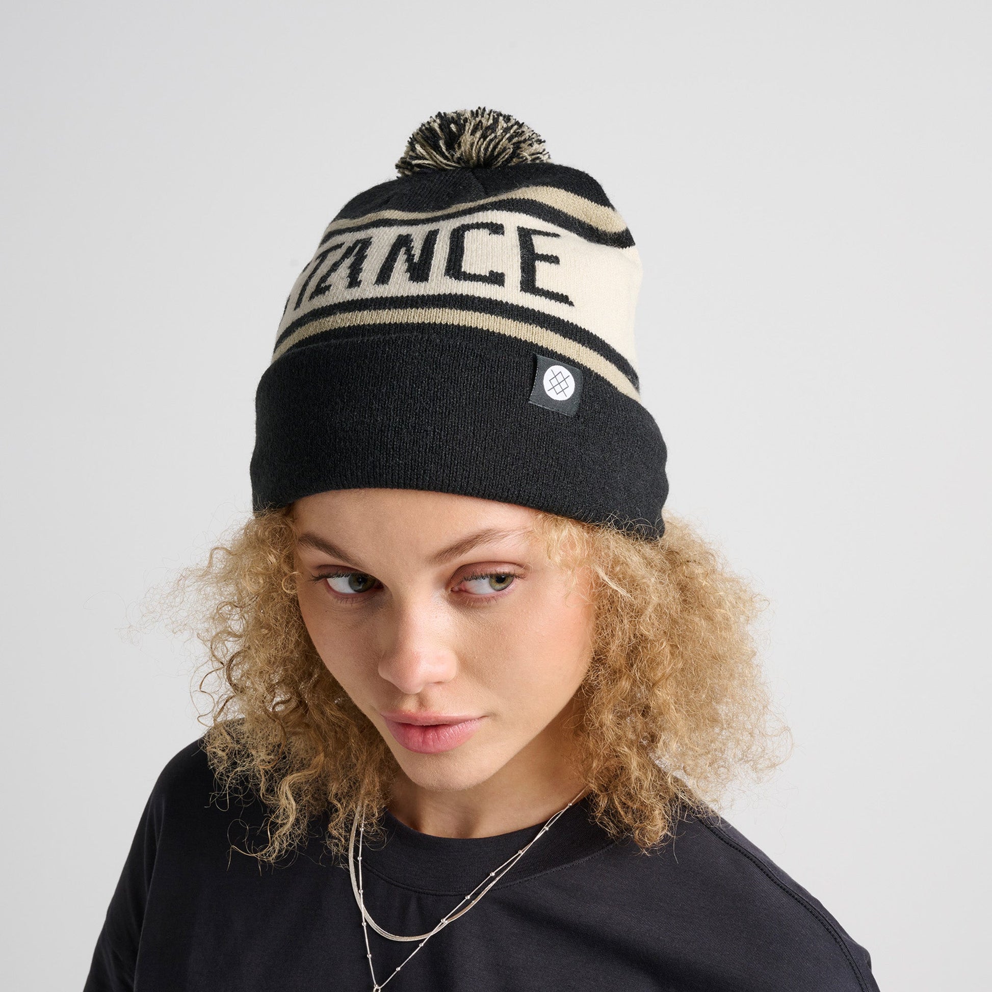 Stance OG Pom Beanie Black/White |model