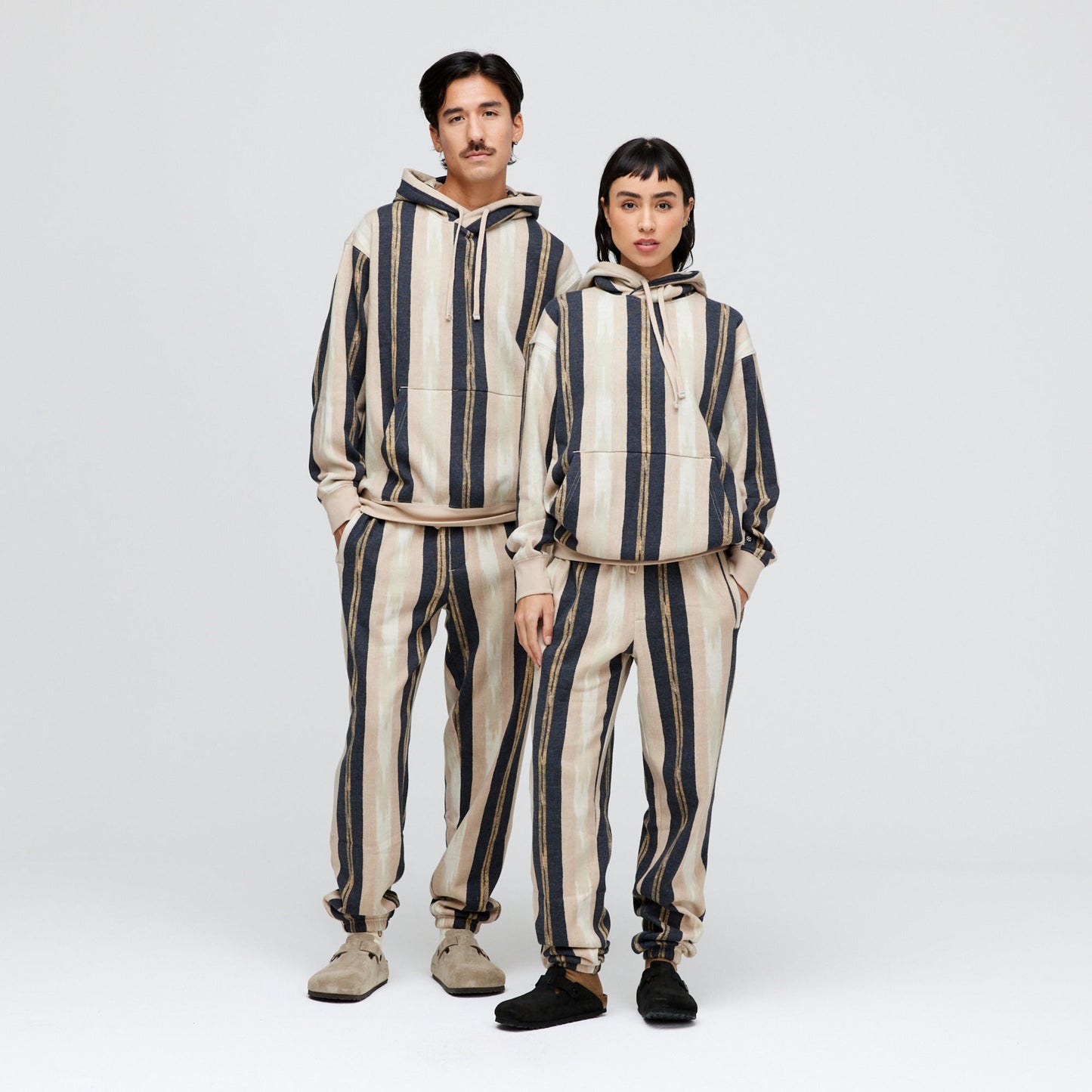Stance Mercury Sweatpant Stone |model