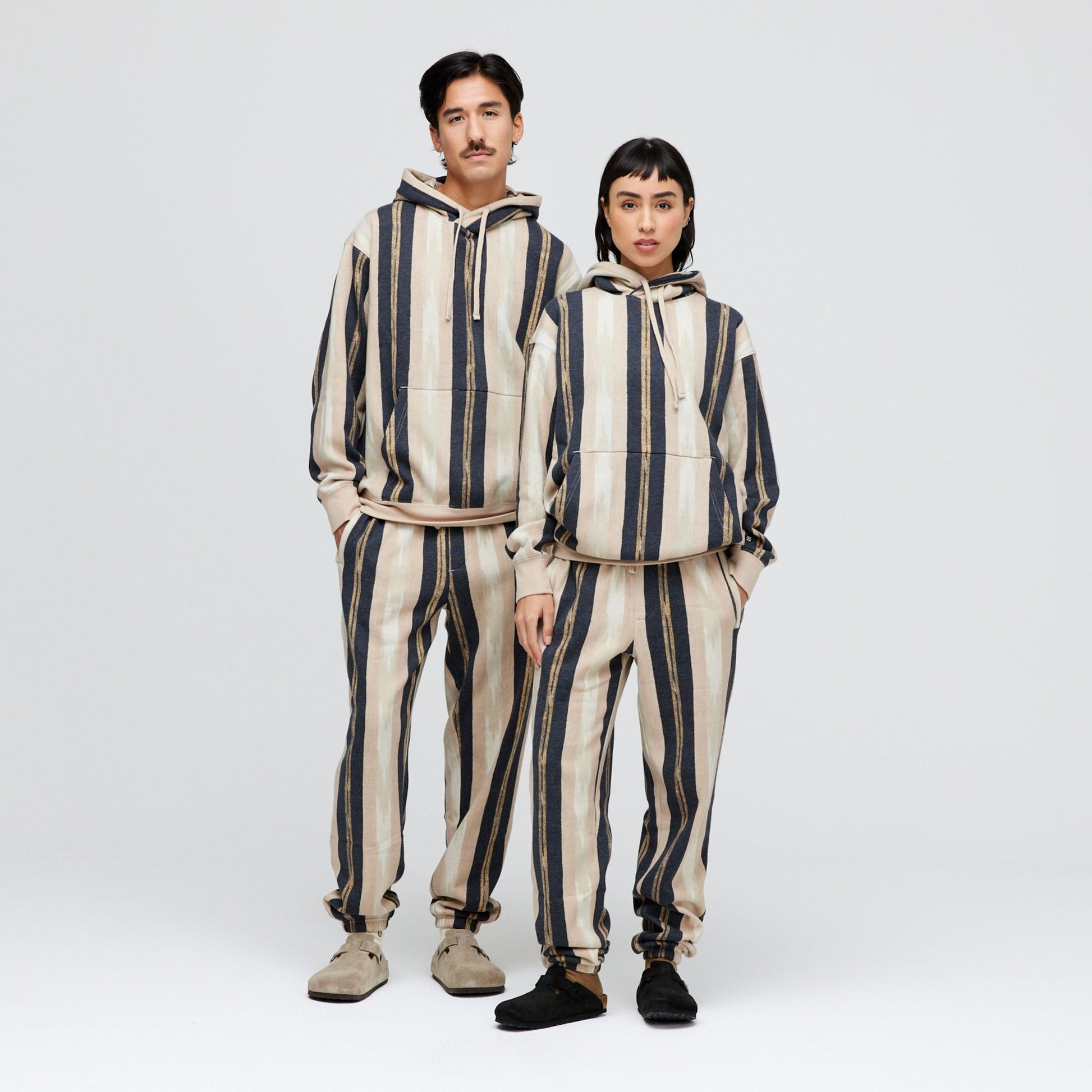 Stance Mercury Sweatpant Stone |model