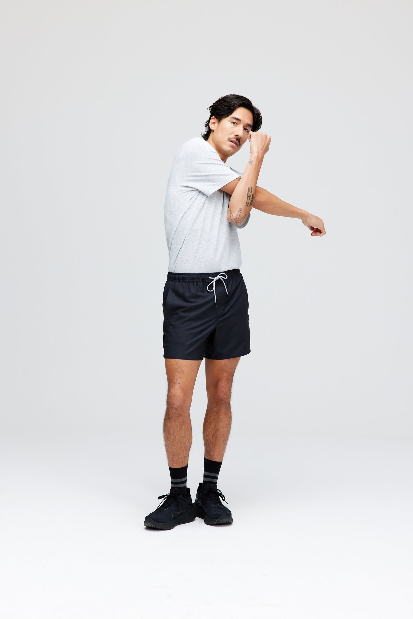 Stance Complex Athletic Short 5" Anthracite |model