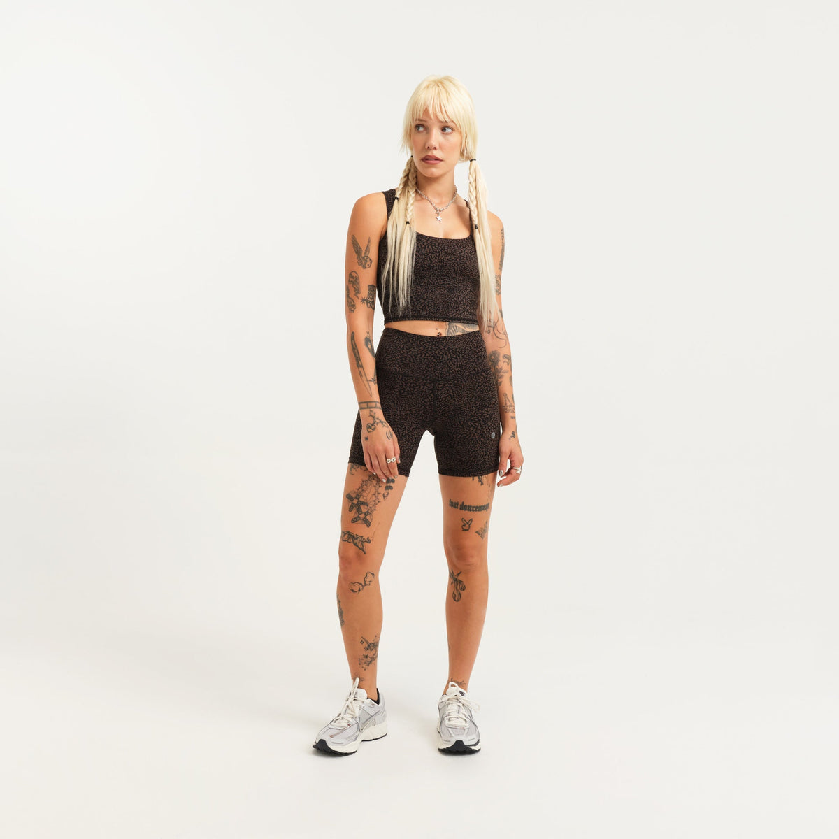 Stance Women's Happenings Bike Short Black Brown |model