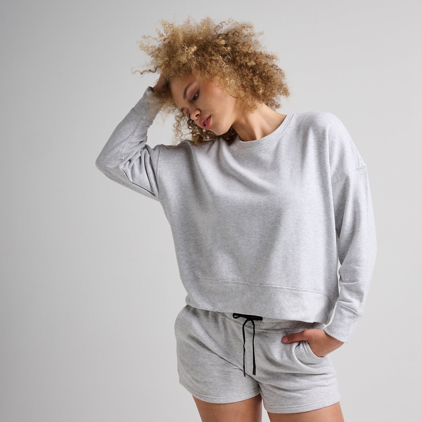 Stance Women&#39;s Shelter Crew Heather Stone |model