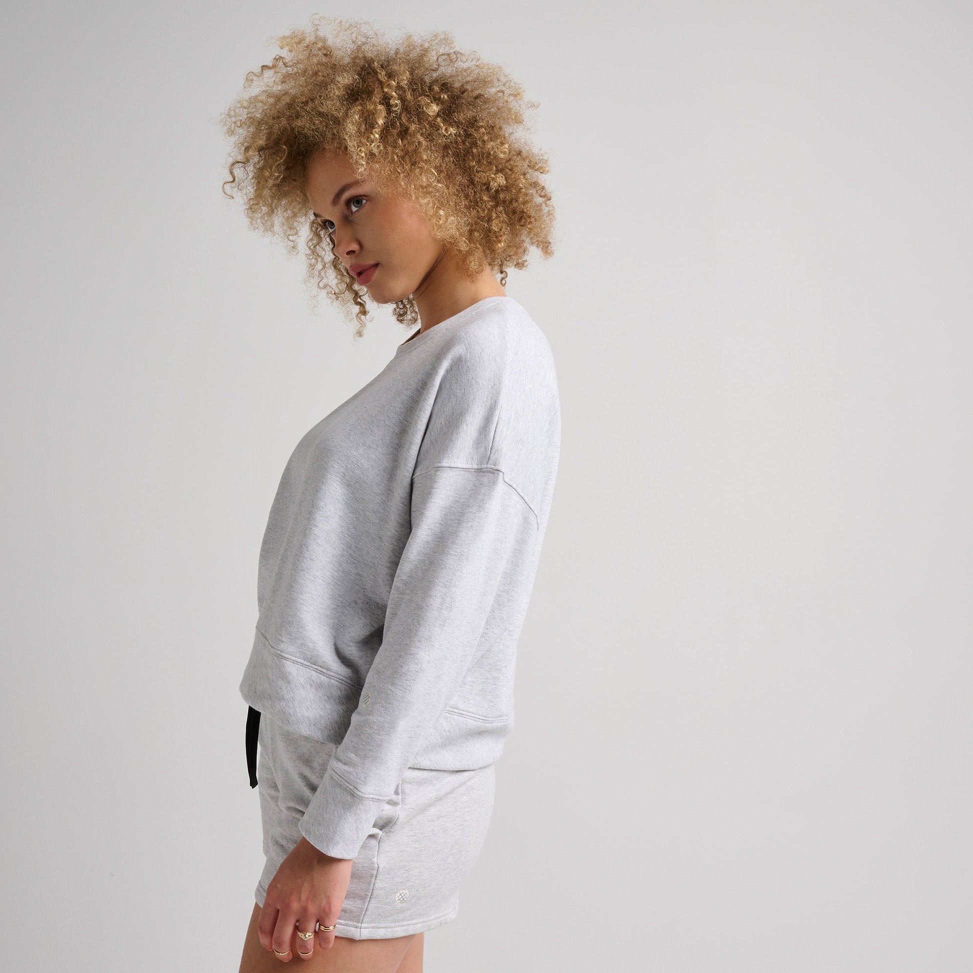 Stance Women's Shelter Crew Heather Stone |model