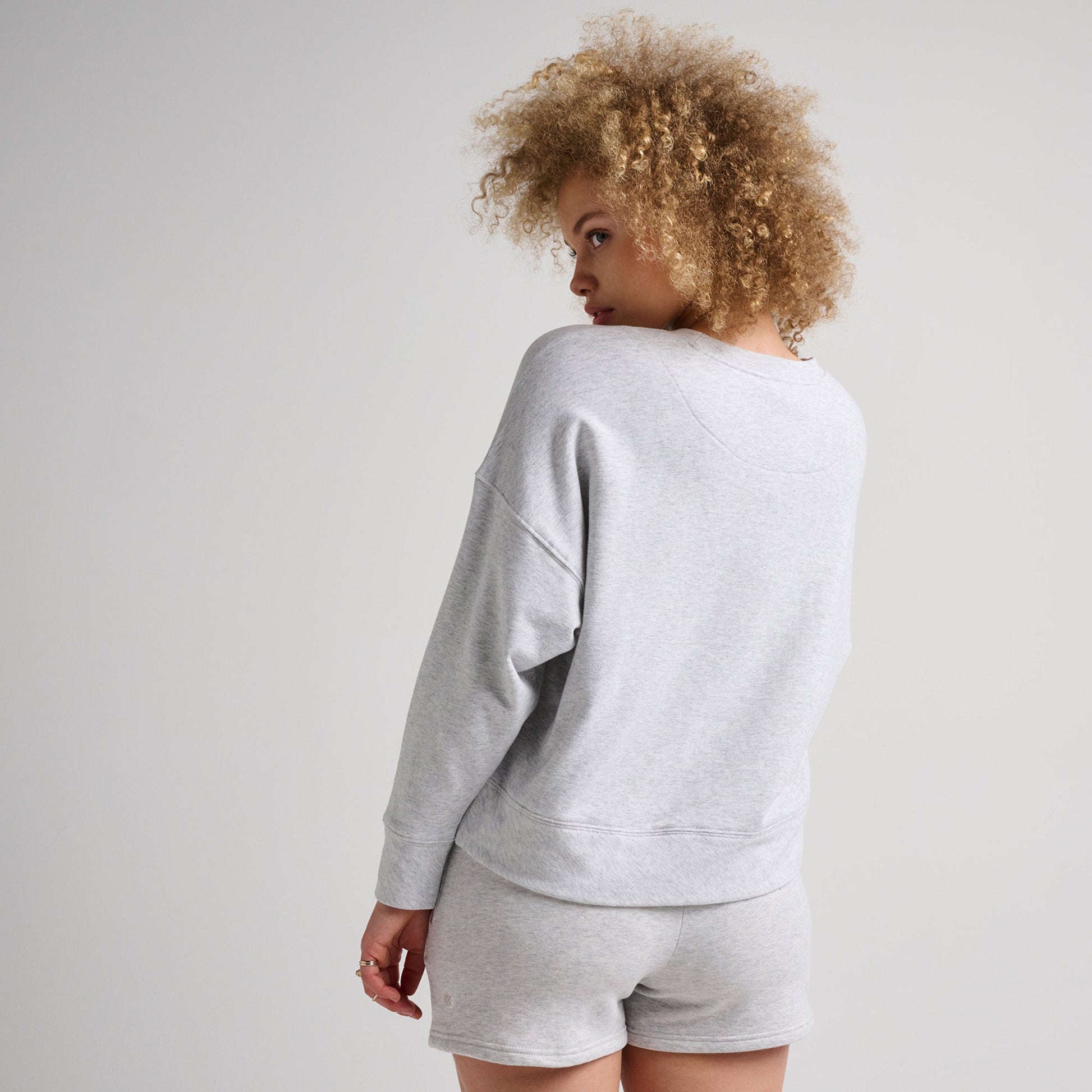 Stance Women's Shelter Crew Heather Stone |model