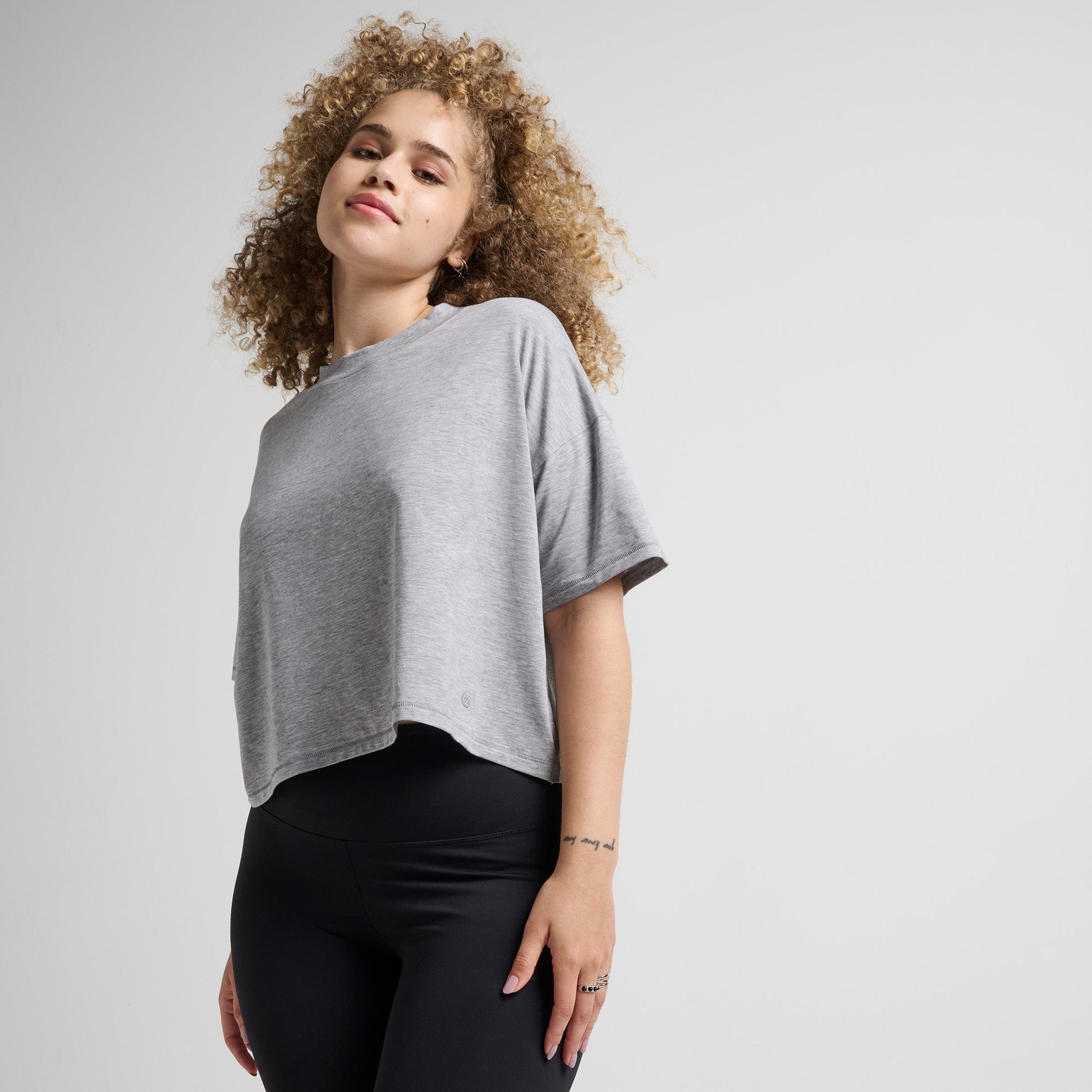 Stance Women's Lay Low Boxy T-Shirt Heather Grey |model